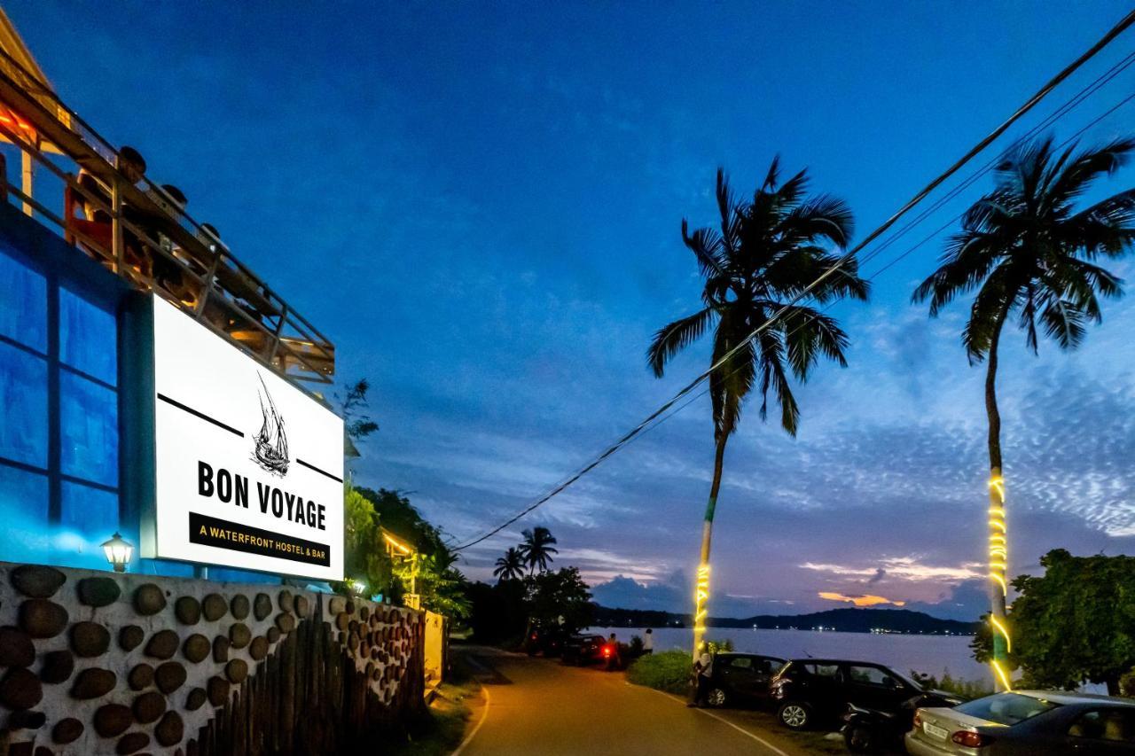 Bon Voyage Sea View Hostel Vagator Exteriör bild